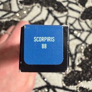 KVD-💙✨ Everlasting Hyperlight NEW Bold Blue
- Scorpiris 88 Liquid Lipstick